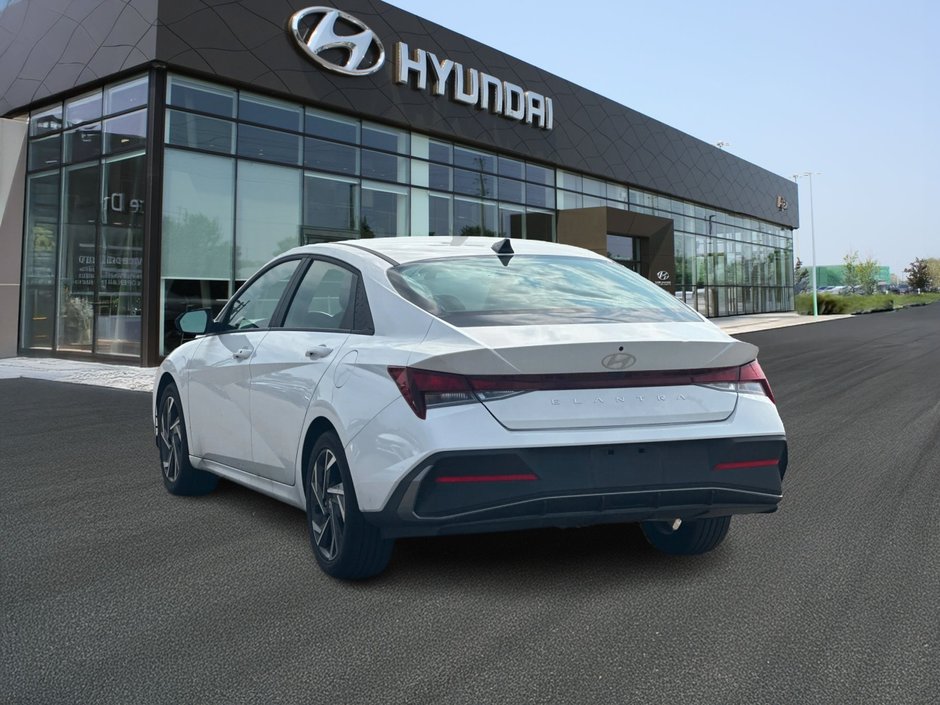 2024 Hyundai Elantra Preferred-6