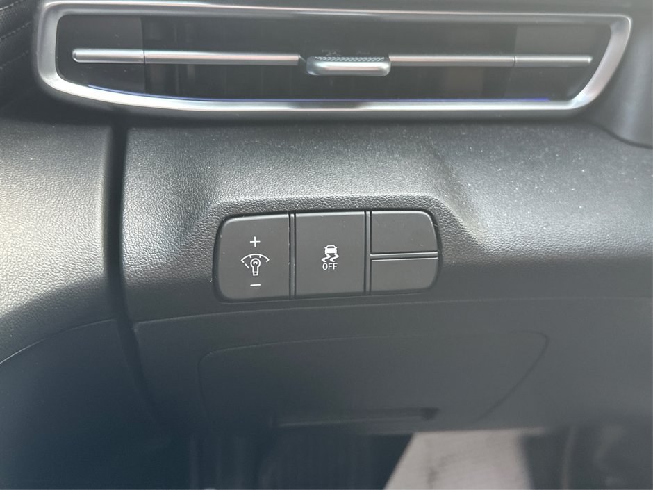 2024 Hyundai Elantra Preferred-14