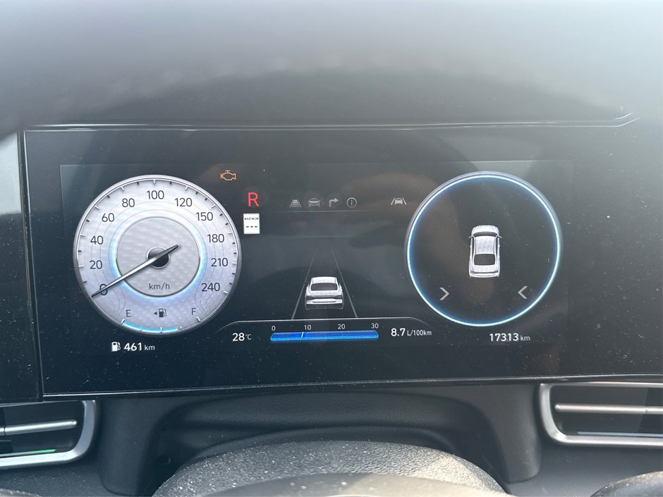 2024 Hyundai Elantra Preferred-12