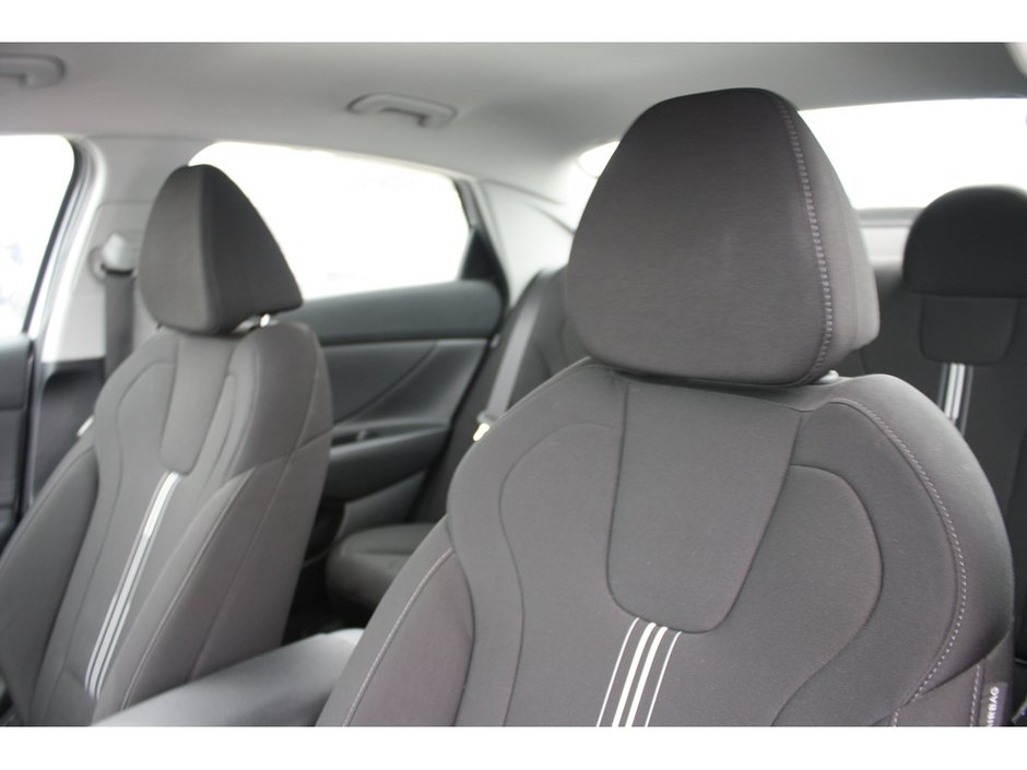 2024 Hyundai Elantra Preferred-10