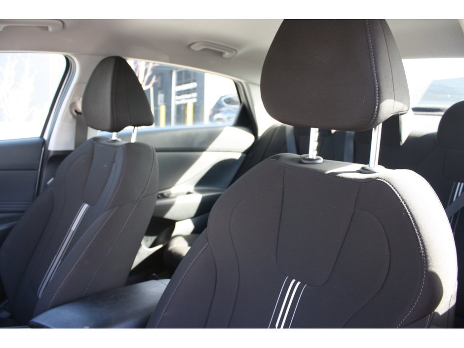 2024 Hyundai Elantra Preferred-9