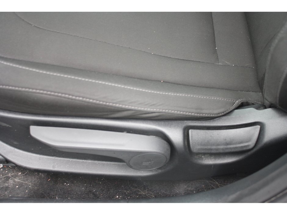 2024 Hyundai Elantra Preferred-9