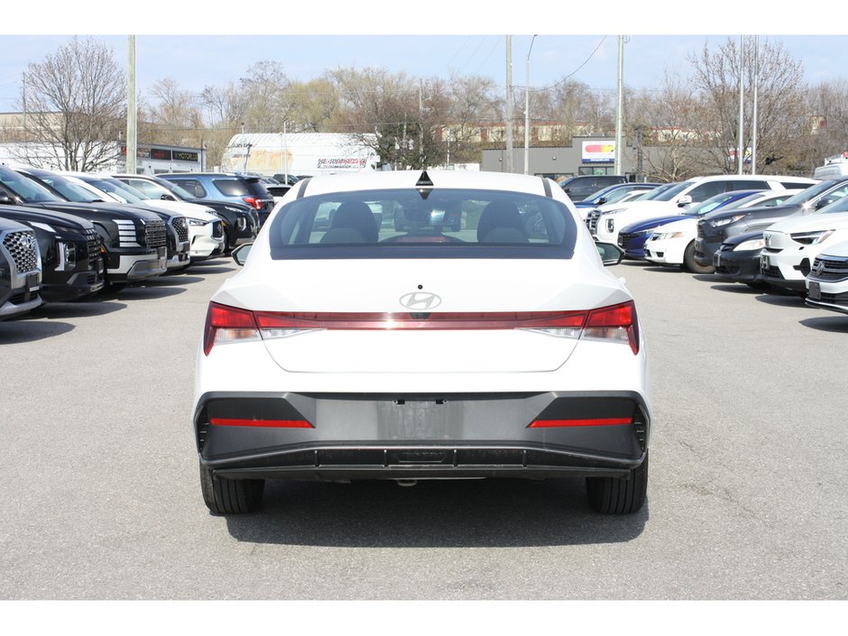 2024 Hyundai Elantra Preferred-4