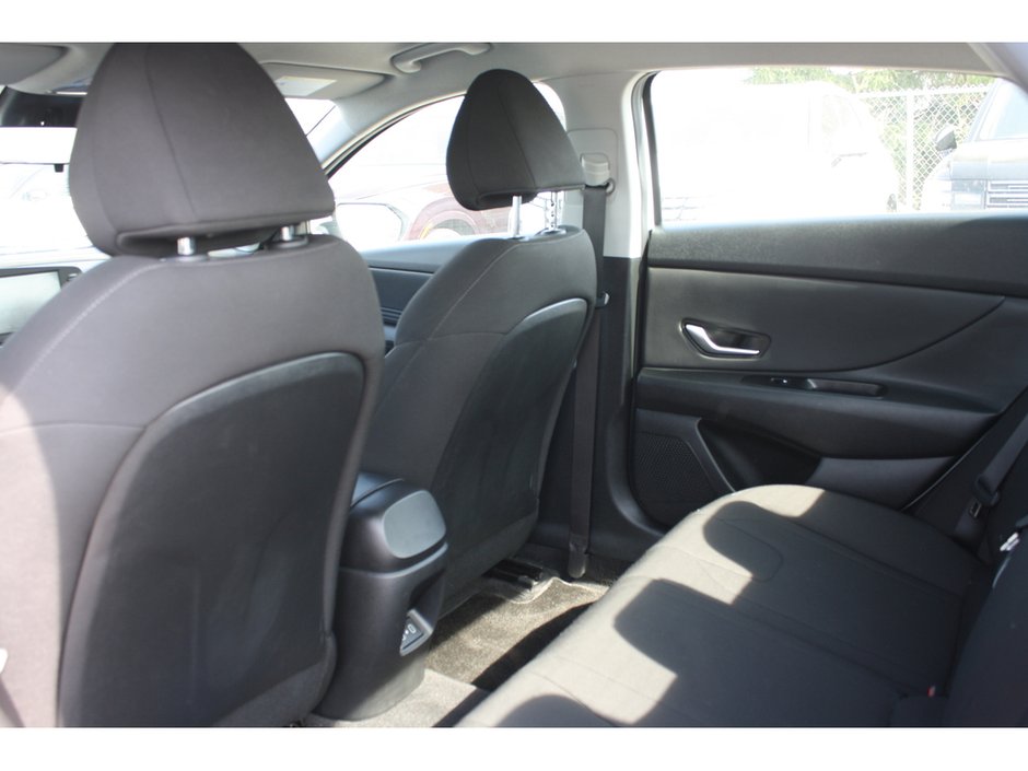 2024 Hyundai Elantra Preferred-6