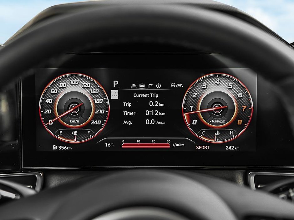 2025 Hyundai Elantra Luxury-10