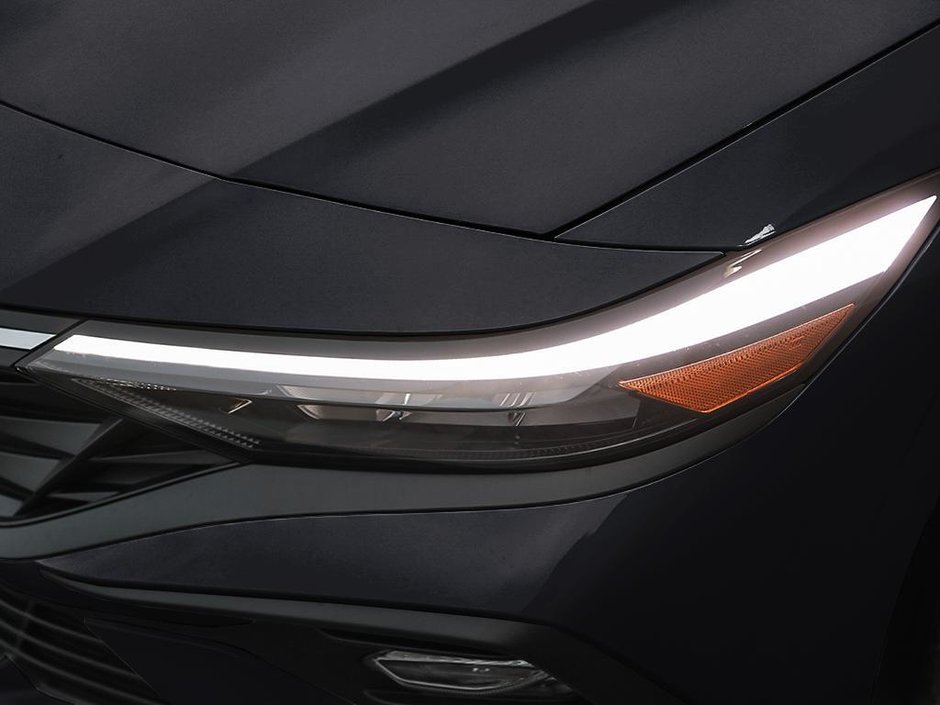 2025 Hyundai Elantra Preferred with Tech Pkg-6