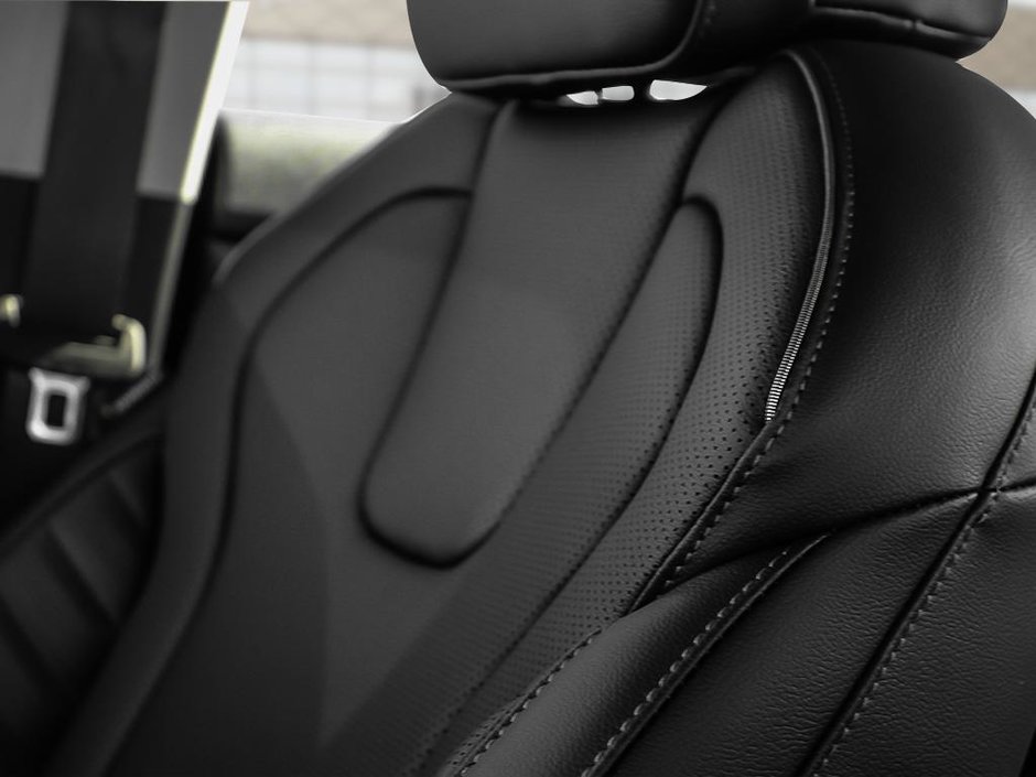 2025 Hyundai Elantra Luxury-19