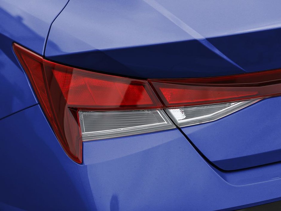 2025 Hyundai Elantra Preferred with Tech Pkg-7