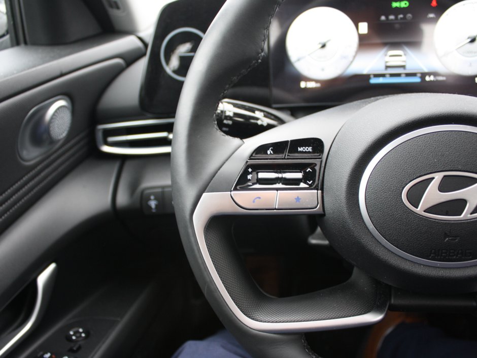 2025 Hyundai Elantra Preferred with Tech Pkg-12