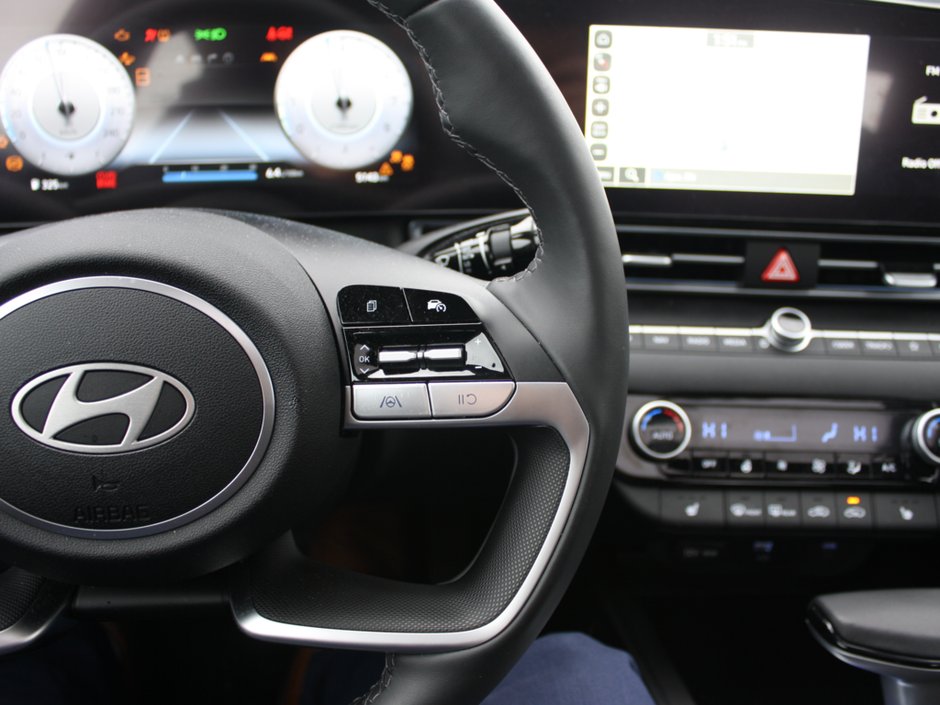 2025 Hyundai Elantra Preferred with Tech Pkg-11