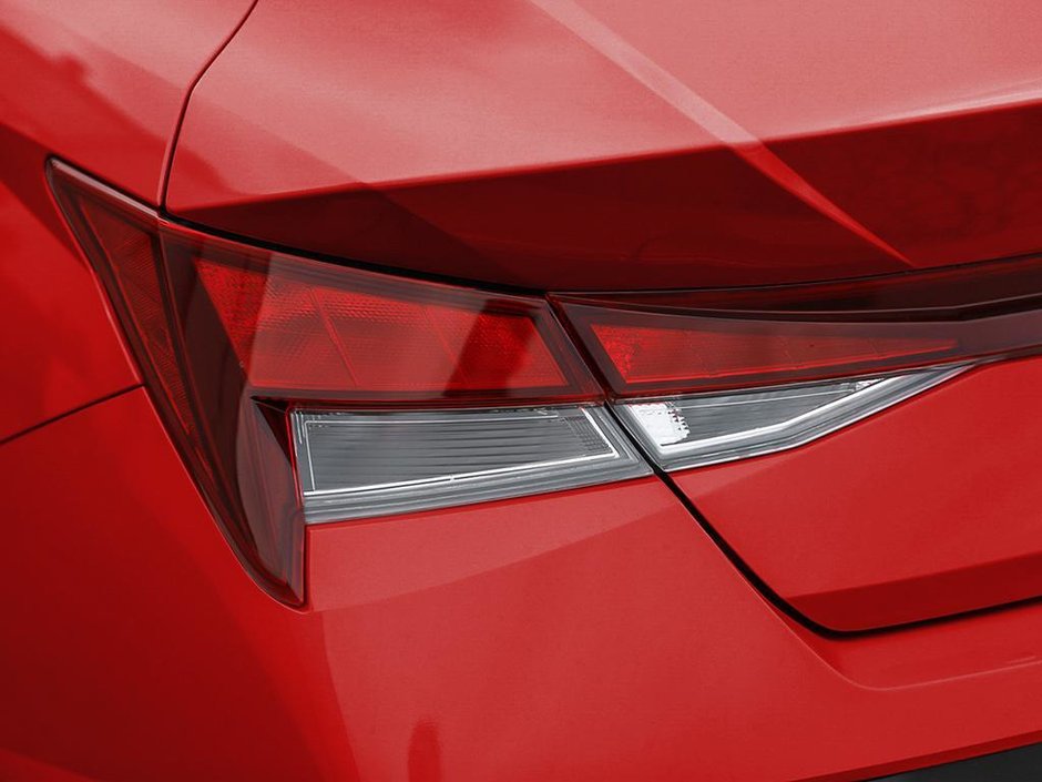 2025 Hyundai Elantra Preferred-8