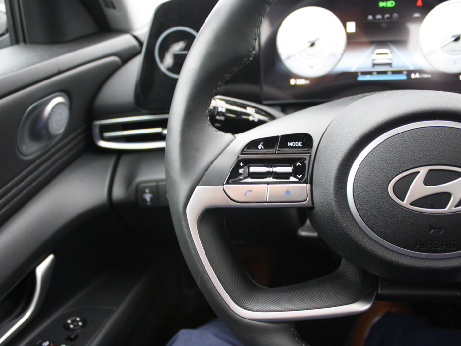 2025 Hyundai Elantra Preferred-12