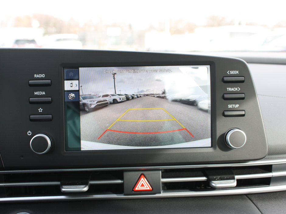 2025 Hyundai Elantra Preferred-11