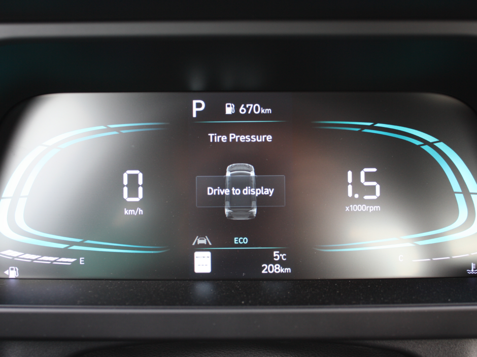 2025 Hyundai Elantra Preferred-12