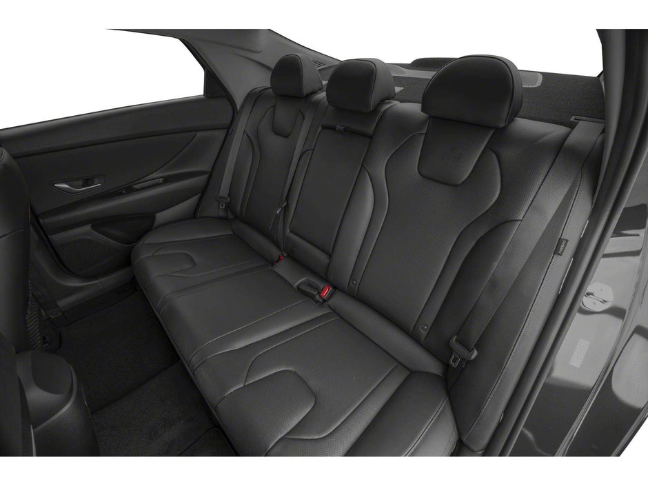 2025 Hyundai Elantra Luxury-7