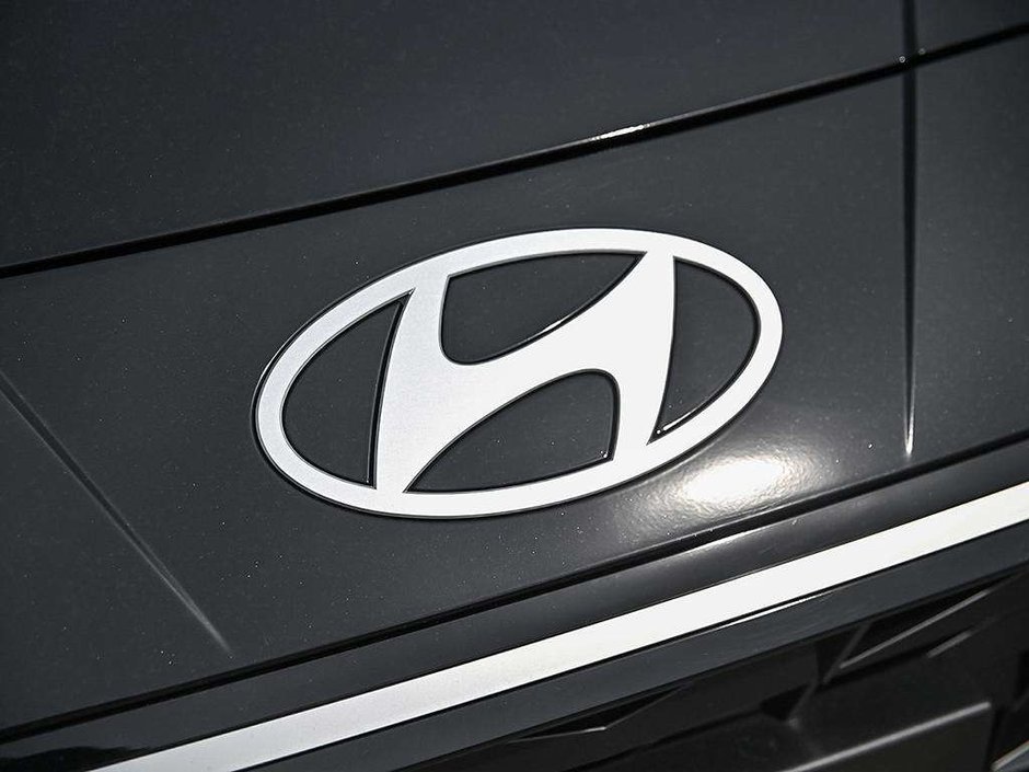 2026 Hyundai Elantra Luxury-8
