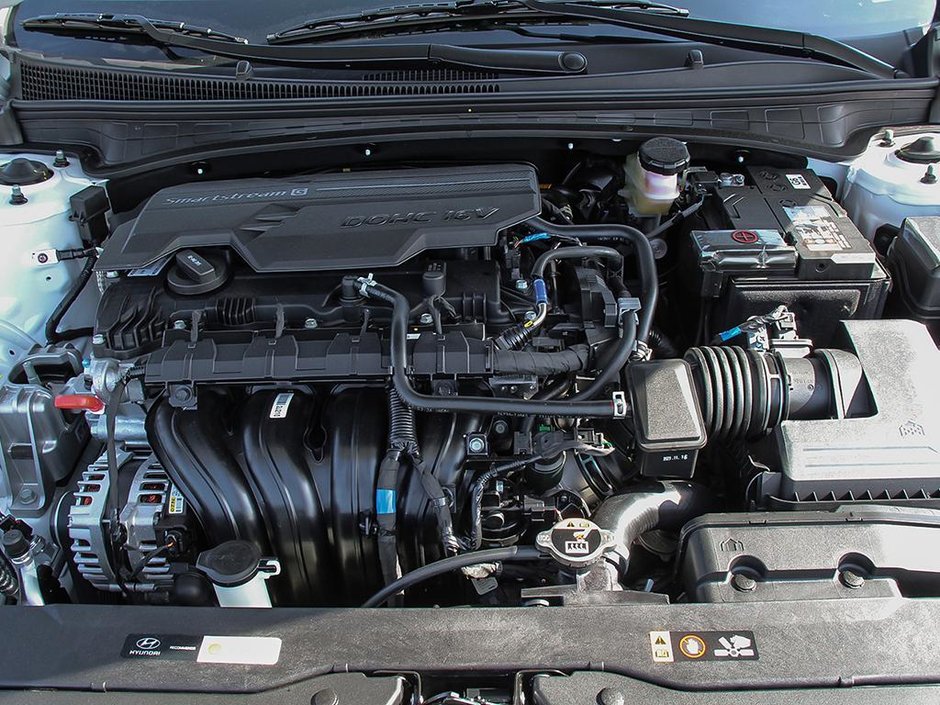 2026 Hyundai Elantra Luxury-6