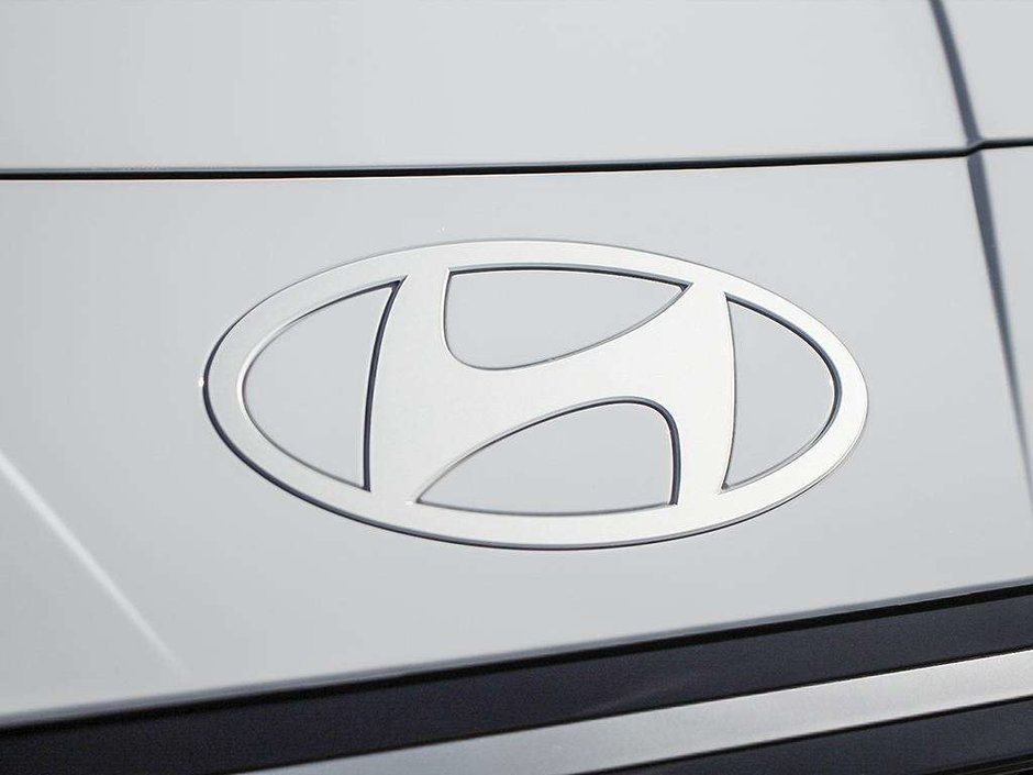 2026 Hyundai Elantra Luxury-8
