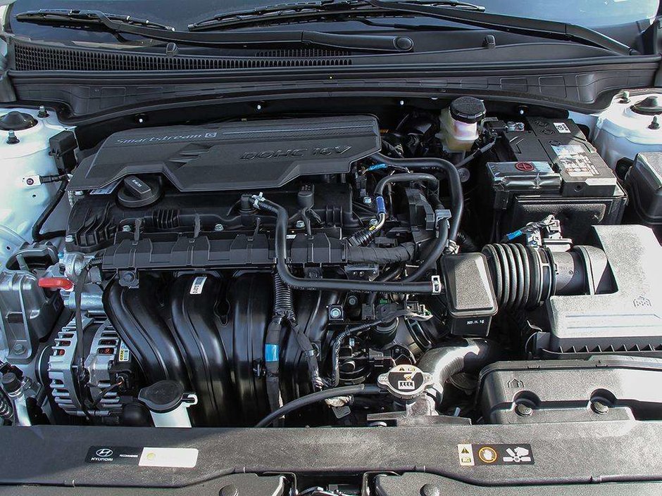 2026 Hyundai Elantra Luxury-5