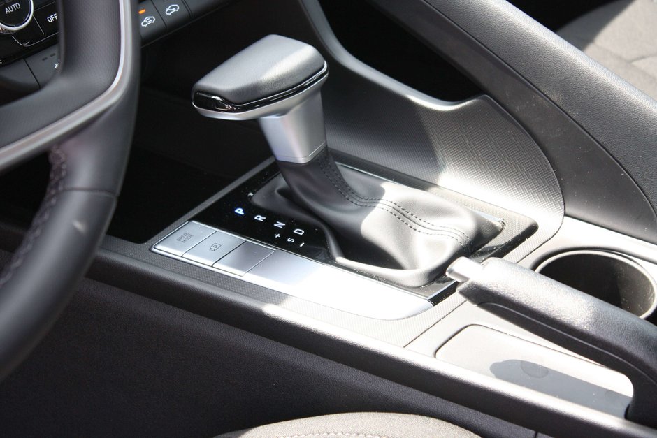 2026 Hyundai Elantra Preferred-8