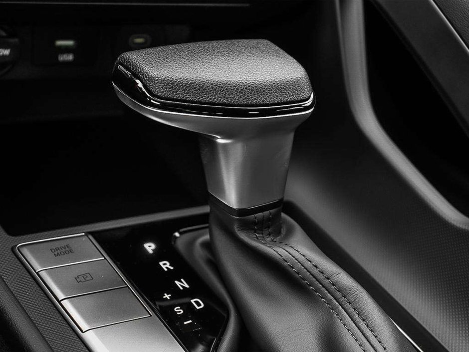 2026 Hyundai Elantra Essential-15