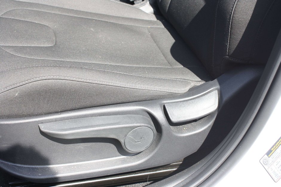 2026 Hyundai Elantra Preferred-9