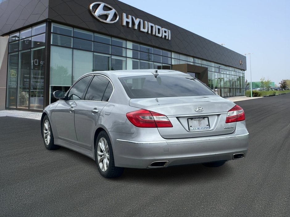 2013 Hyundai Genesis 3.8-6