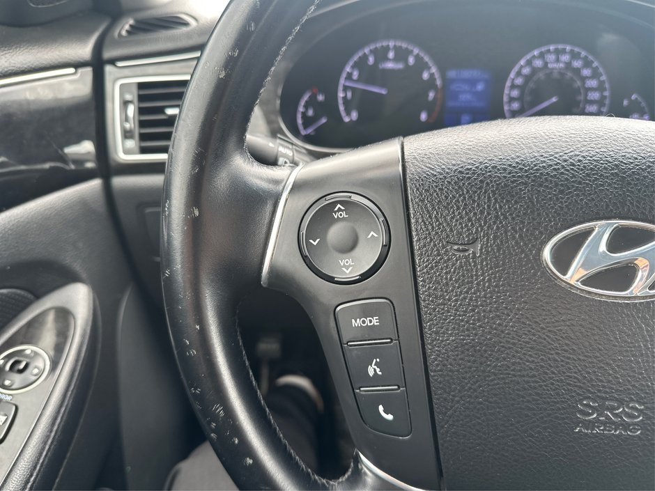 2013 Hyundai Genesis 3.8-21