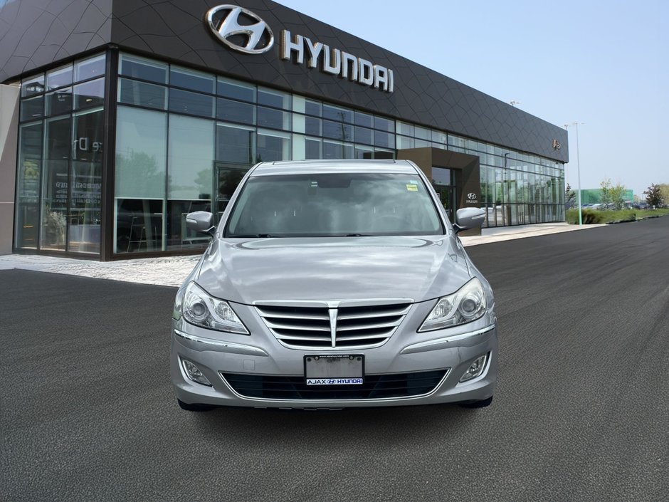 2013 Hyundai Genesis 3.8-1