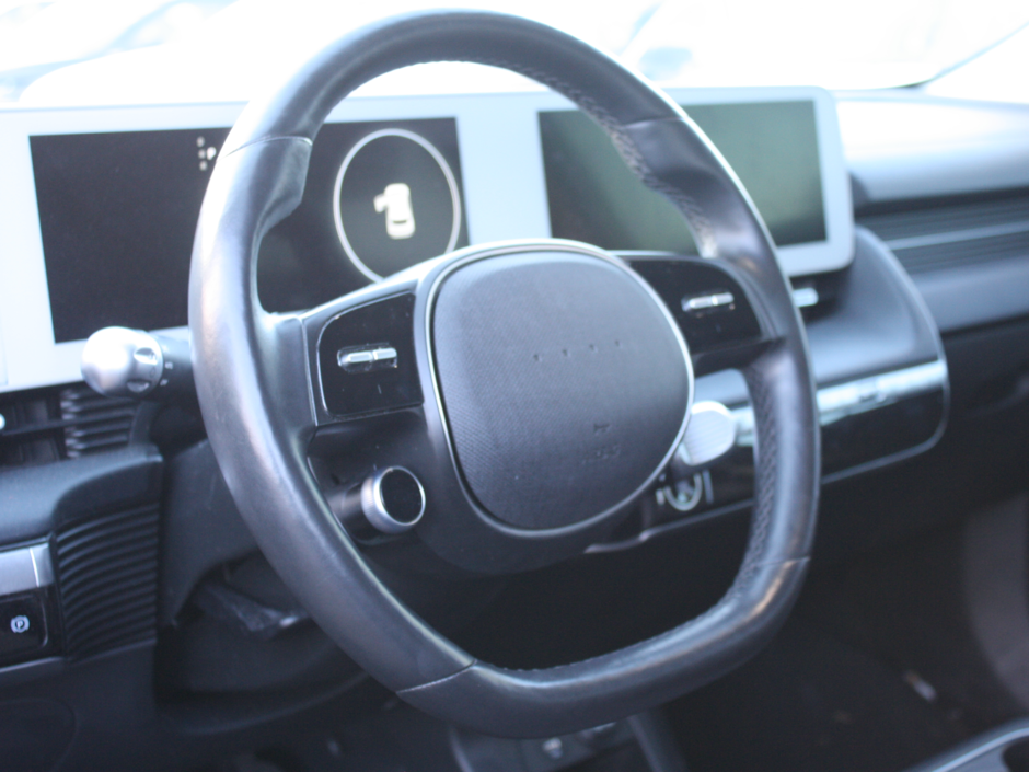 2023 Hyundai IONIQ 5 Preferred AWD Long Range-9