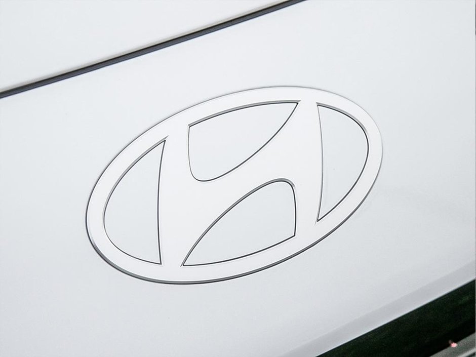 2025 Hyundai Ioniq 6 Preferred RWD Long Range-8