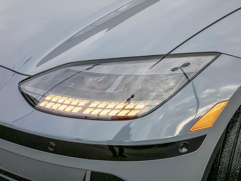 2025 Hyundai IONIQ 6 Preferred AWD Long Range with Ultimate Package-9