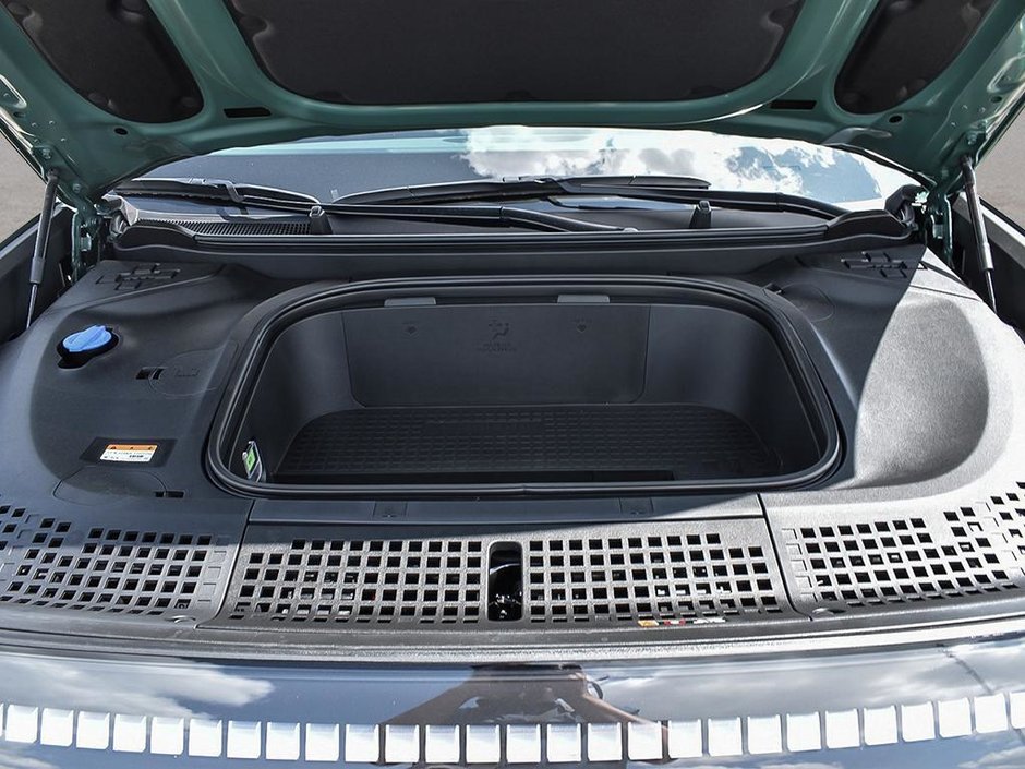 2026 Hyundai Ioniq 9 Preferred AWD with Ultimate Calligraphy package-6