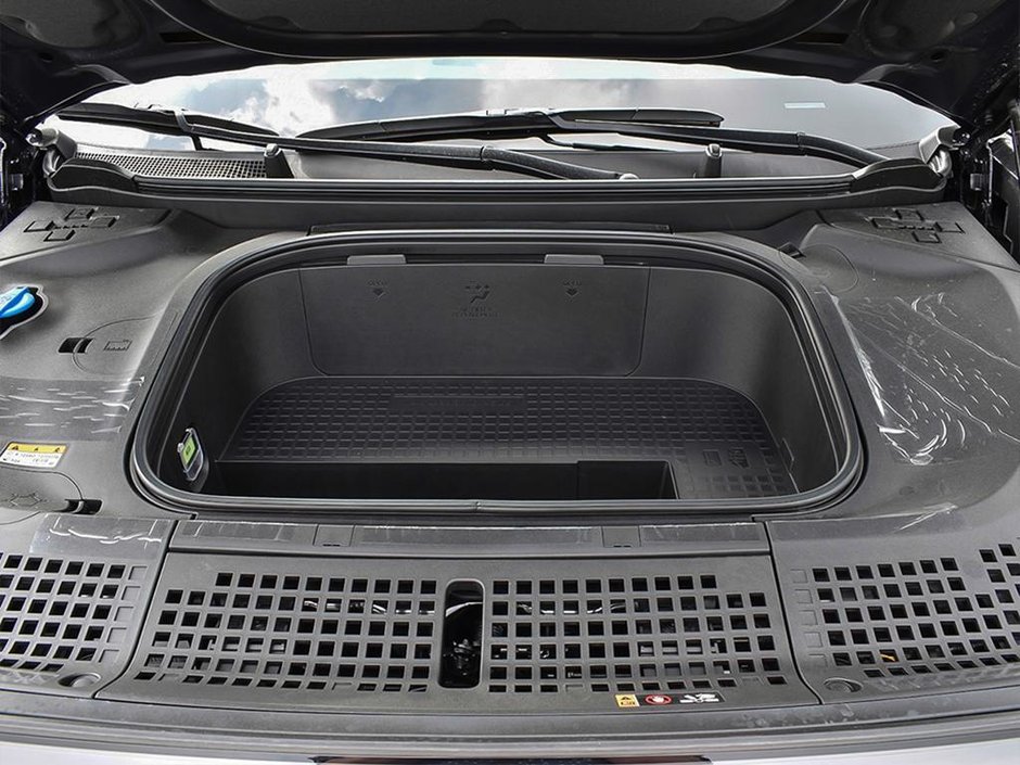 2026 Hyundai Ioniq 9 Preferred AWD with Ultimate Calligraphy package-5