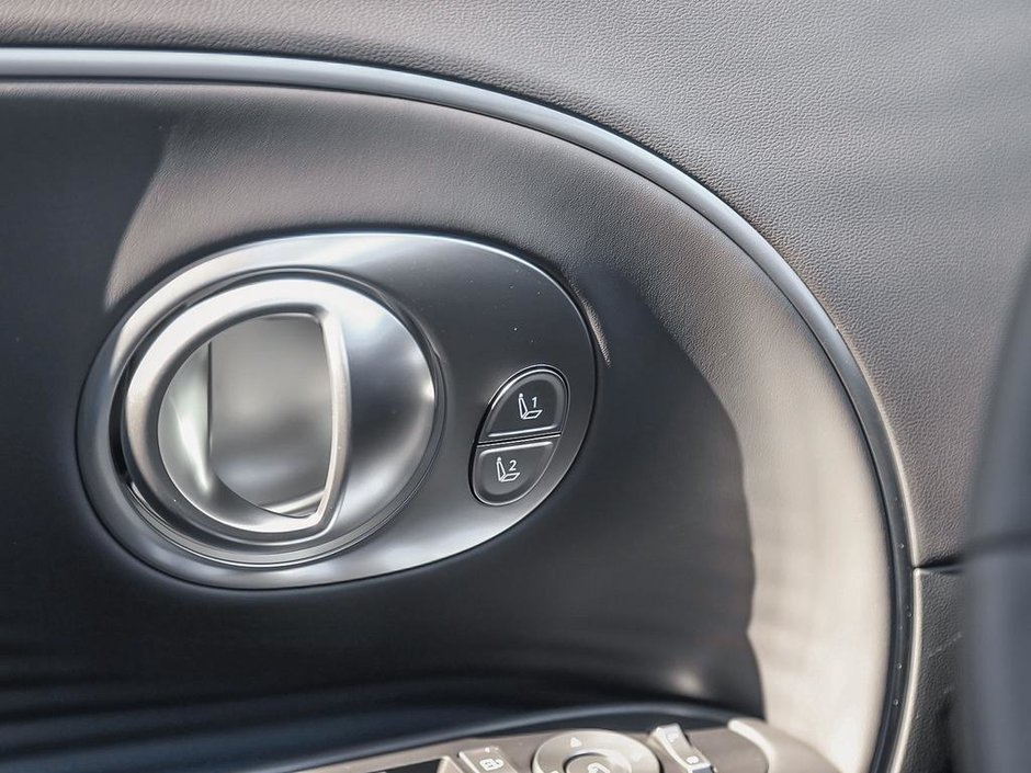 2026 Hyundai Ioniq 9 Preferred AWD with Luxury package-15