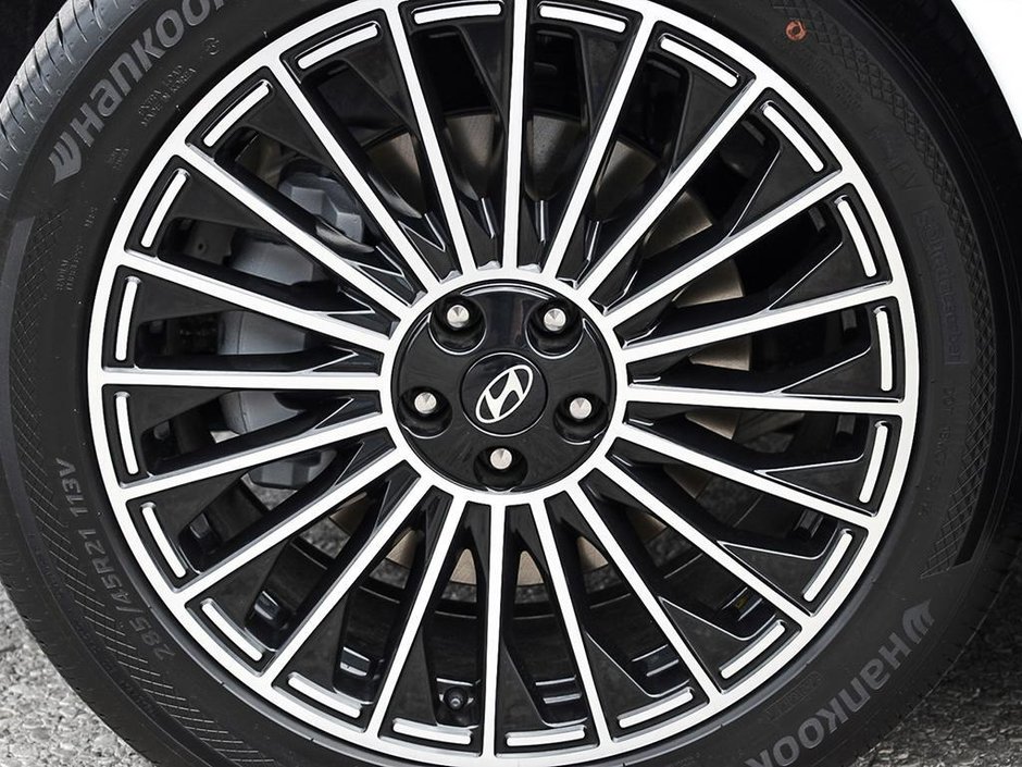 2026 Hyundai Ioniq 9 Preferred AWD with Ultimate Calligraphy package-7