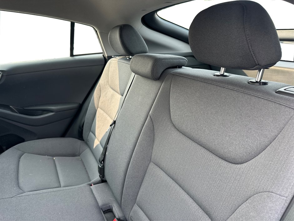 2020 Hyundai IONIQ HYBRID Essential-9