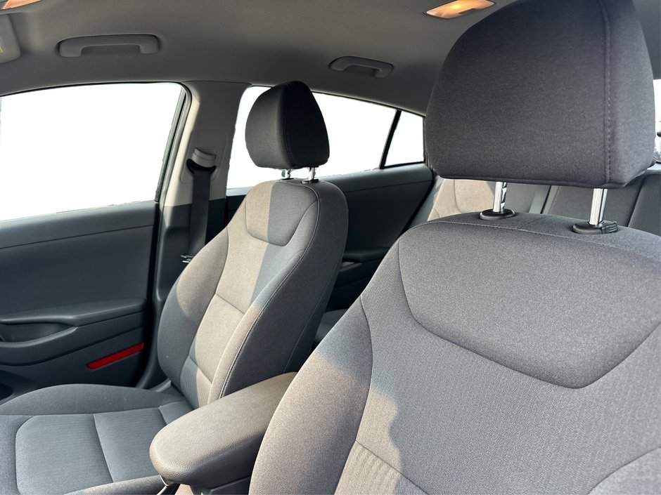 2020 Hyundai IONIQ HYBRID Essential-8