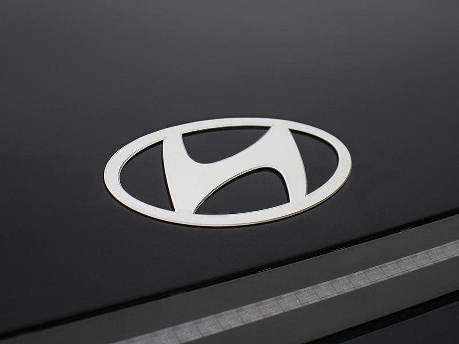 2025 Hyundai KONA ELECTRIC Preferred-8