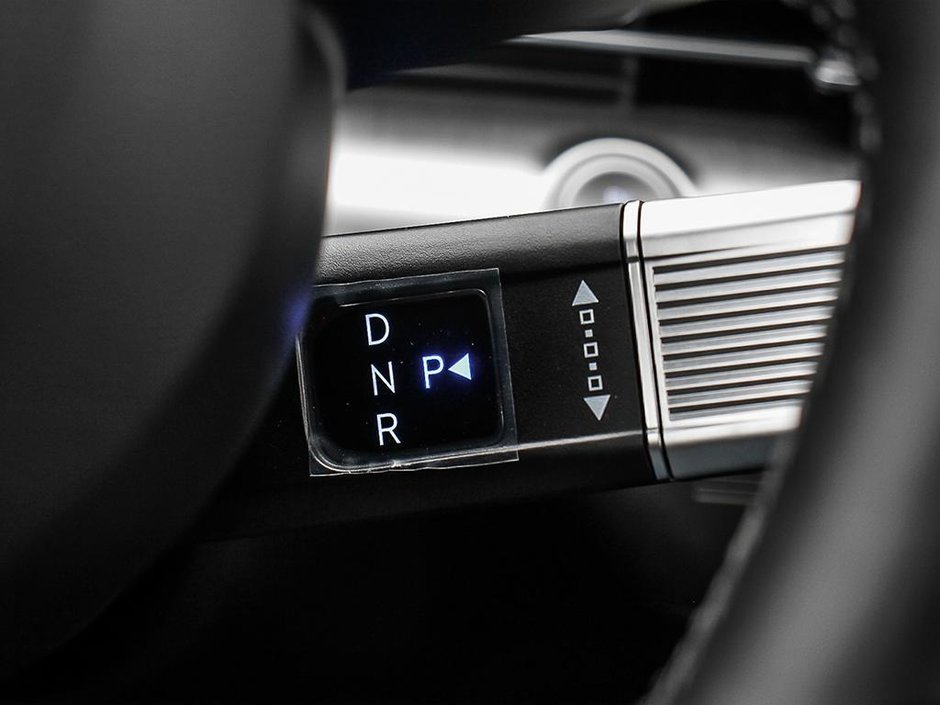 2025 Hyundai KONA ELECTRIC Preferred-16