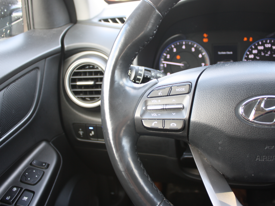 2020 Hyundai Kona 2.0L Luxury-13
