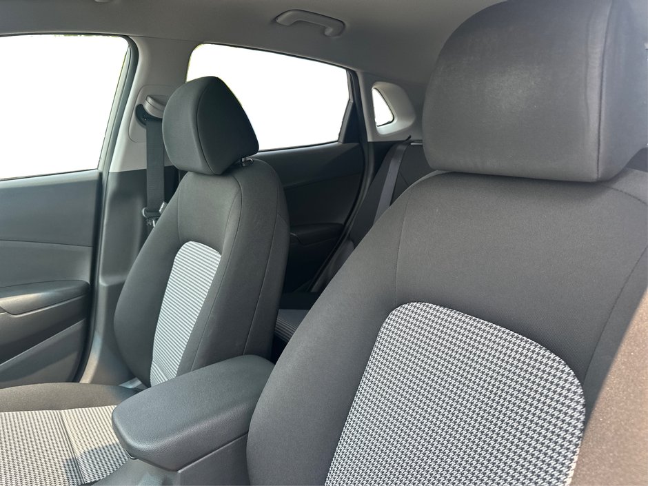 2021 Hyundai Kona 1.6T Trend-8
