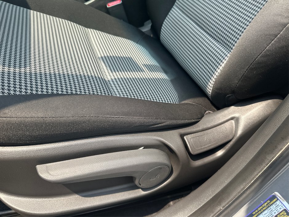 2021 Hyundai Kona 1.6T Trend-15
