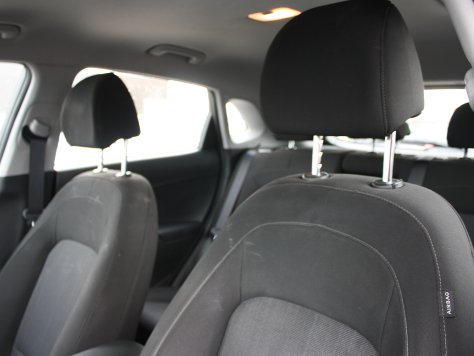 2022 Hyundai Kona 2.0L Essential-8