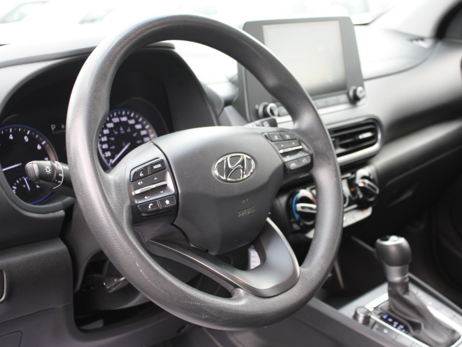 2022 Hyundai Kona 2.0L Essential-9