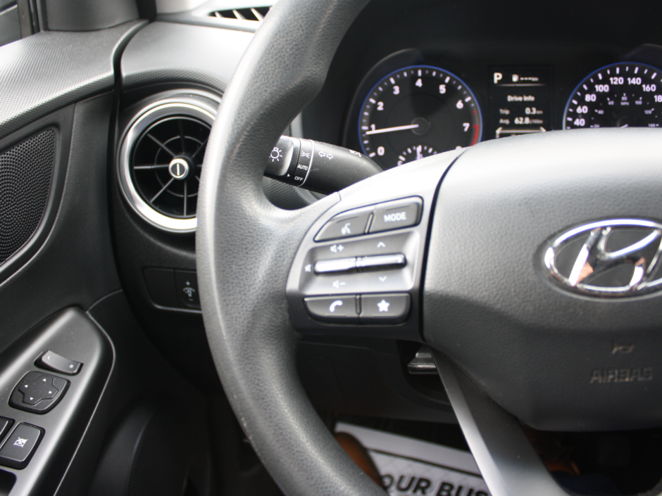 2022 Hyundai Kona 2.0L Essential-14