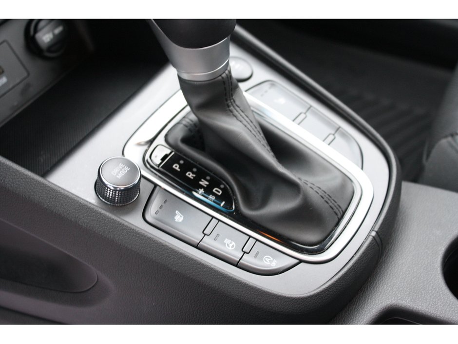 2023 Hyundai Kona 2.0L Preferred-12