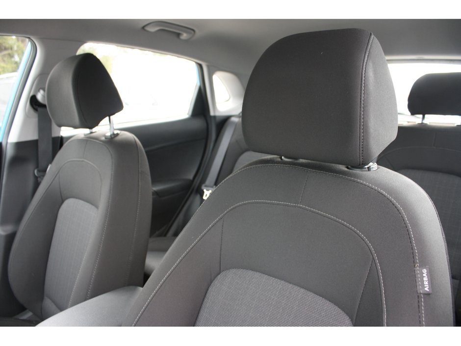 2023 Hyundai Kona 2.0L Preferred-12