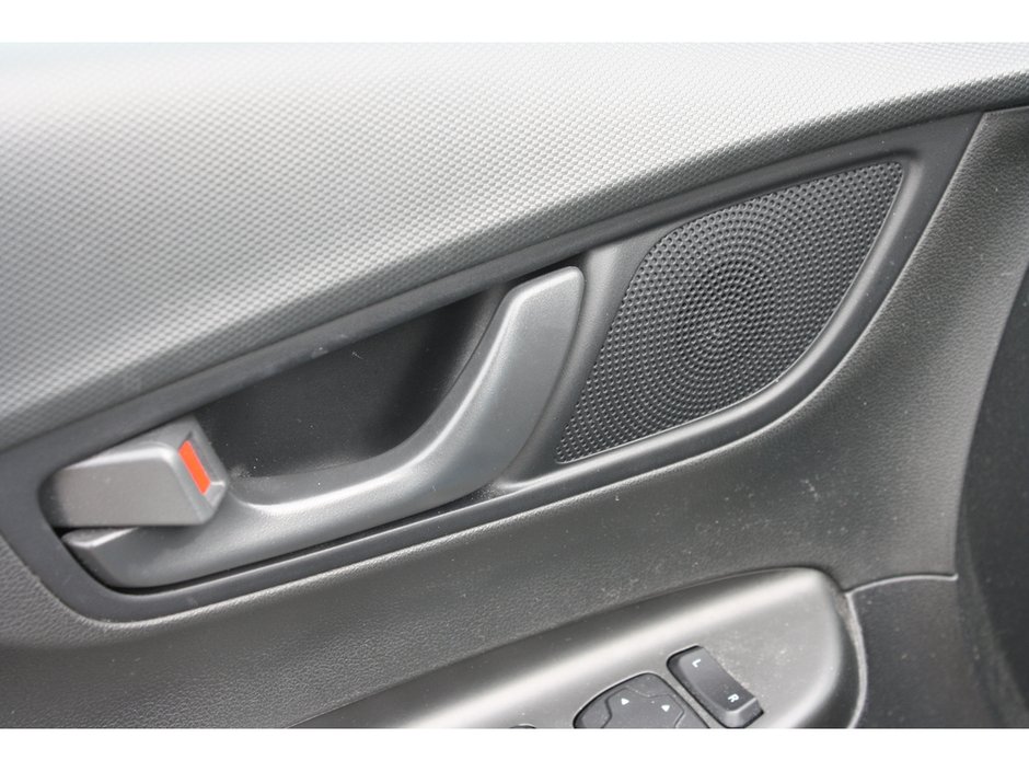 2023 Hyundai Kona 2.0L Preferred-9