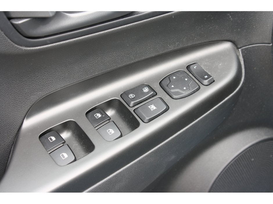 2023 Hyundai Kona 2.0L Preferred-10